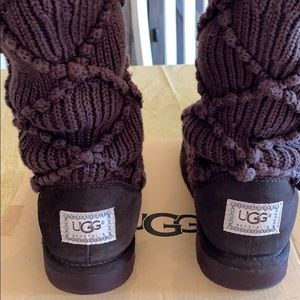 Sweater Knit UGG boots ..barely worn